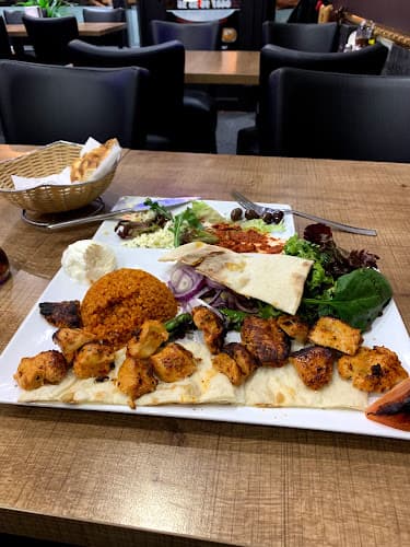 Hanedan Kebap & Pizzeria (Halal) in Brussels