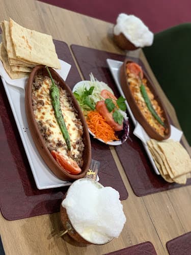 VUSLAT ETLİEKMEK in Ghent