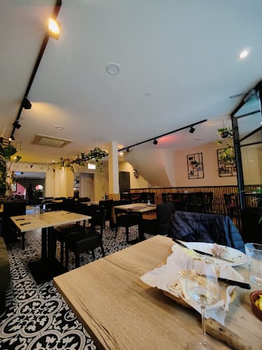 Yalla Yalla Amsterdam Restaurant رستورانت افغاني عربي فارسي حلال in Amsterdam