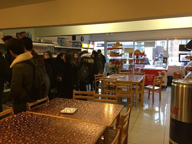 Mini - Market & Broodjesbar in Beringen