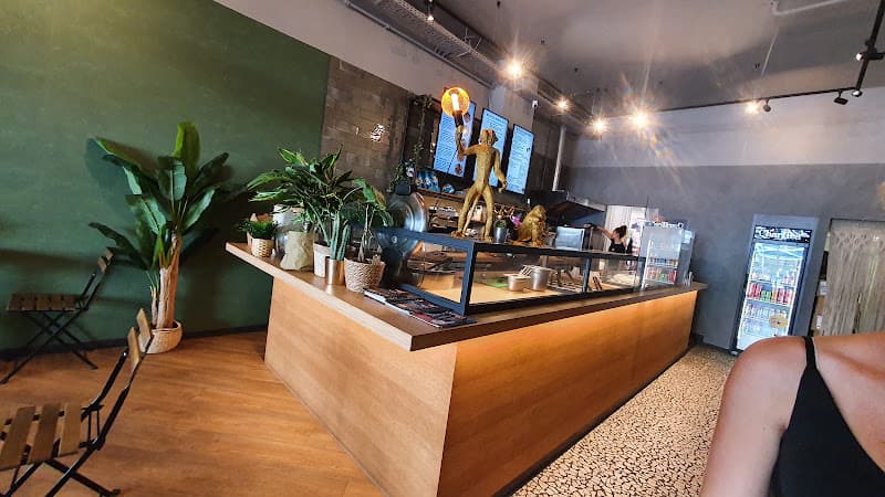 Grilla Kitchen Karel Doormanstraat in Rotterdam