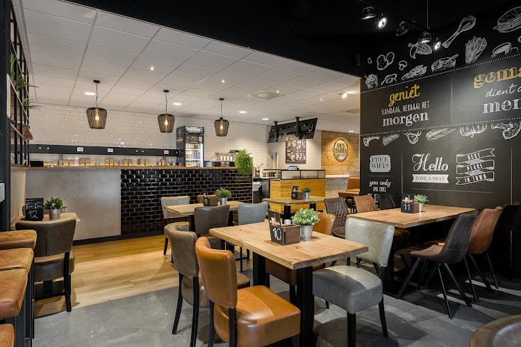 Oudegracht CafetariaXL and Eethuys in Eindhoven